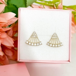 Brinco triangulo cravejado