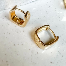 brinco argola quadrada 1,2cm 5mm