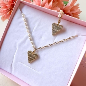 colar perola e cartier c/ coração cravejado