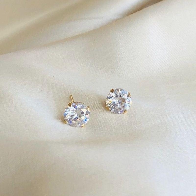 brinco ponto de luz 4mm