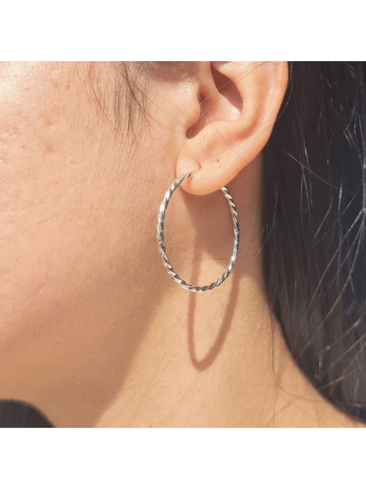 ARGOLA 25MM FIO TORCIDO