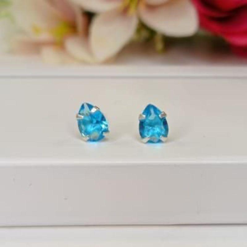 Brinco zirconia gota 6x8mm