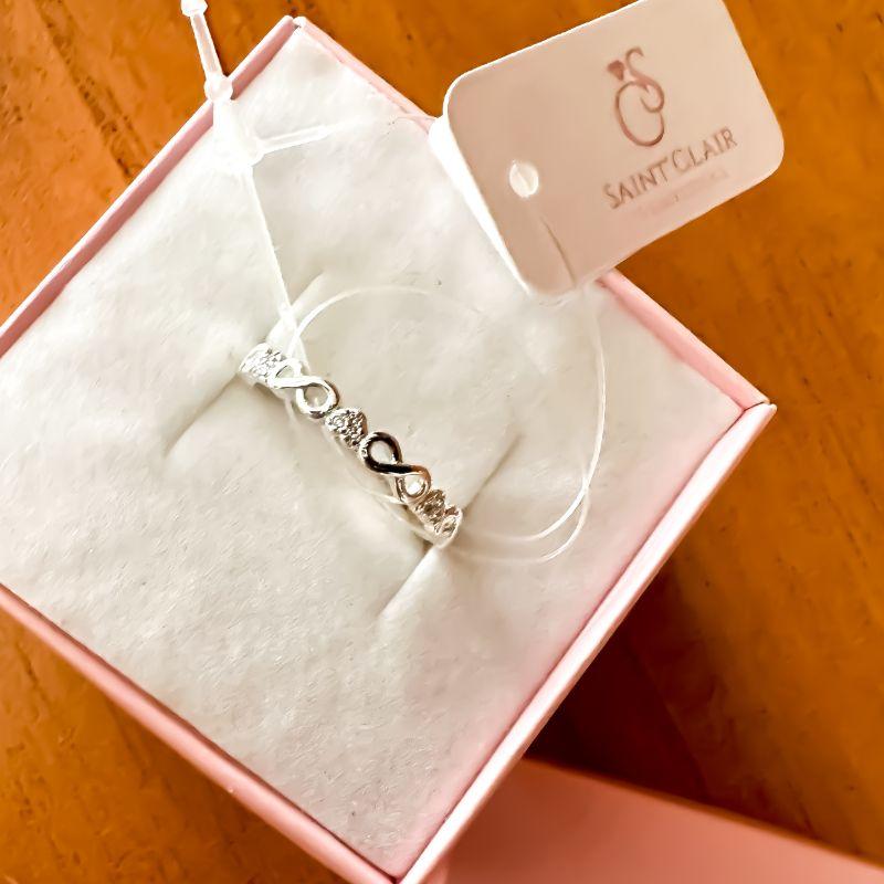 Anel aparador meia aliança infinito coração zirconia