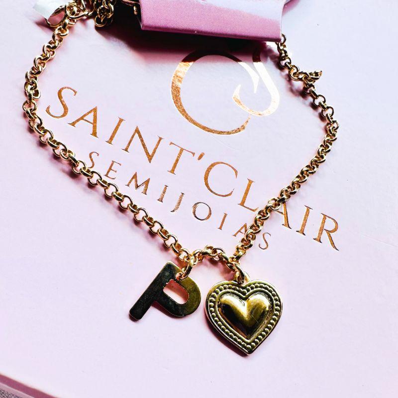 pulseira com coração e inicial